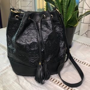 Leather Crossbody Bucket Bag